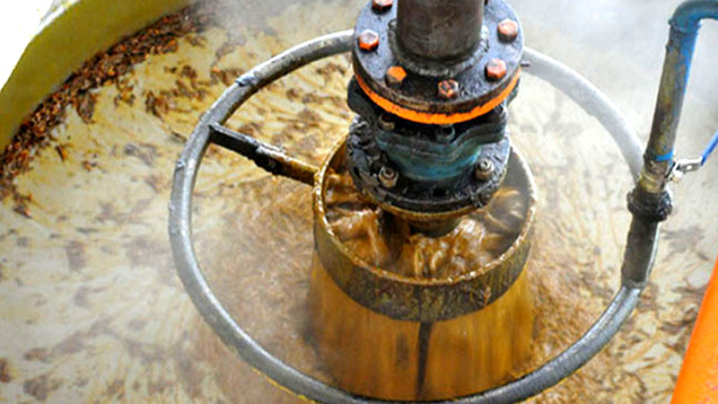 Palm Oil Futures Slip as Crude Oil and Rival Vegetable Oils Weigh on Market